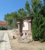 Hősök kútja, Paloznak