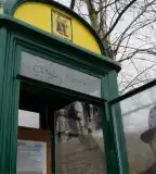 Örkény István emlék-telefonfülke, Remeteszőlős