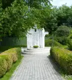 Hősi emlékmű, Szakmár