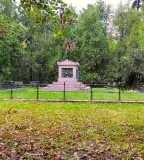 Széchenyi Béla és Erdődy Hanna síremléke, Fertőboz