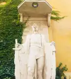 Nagy Lajos király szobra, Székesfehérvár