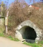 Öreghegyi forrás és kút, Szentbékkálla