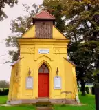 Szentháromság temetőkápolna, Szentkozmadombja