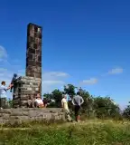 Vörös-kő, Tahitótfalu