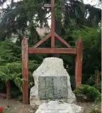 Telepesek emlékműve, Újiráz