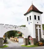 Hősök Kapuja, Velem