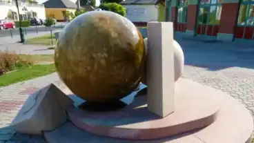 Adony Szoko Es Ivokut