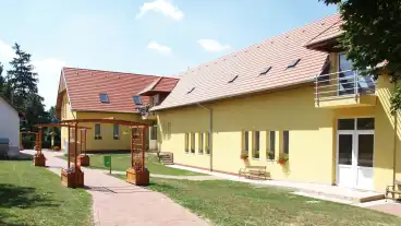 Alsomocsolad Erdei Iskola