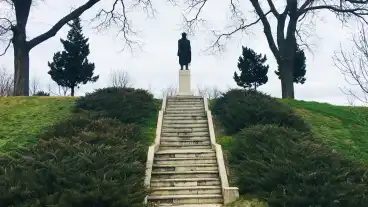 Arpad Fejedelem Szobra