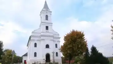 Aszofo Katolikus Templom