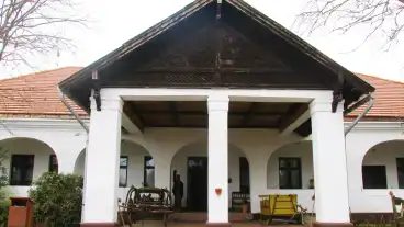 Bakonszeg Nadanyi Kuria