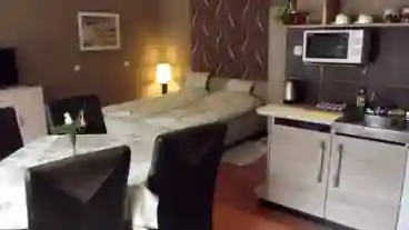 Bakonybel Bakonyi Kemenceshaz 1