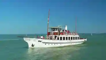 Balatonakali Hajozas