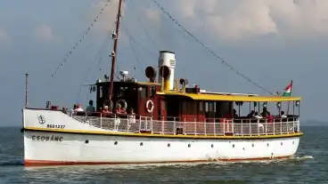 Balatonalmadi Hajozas