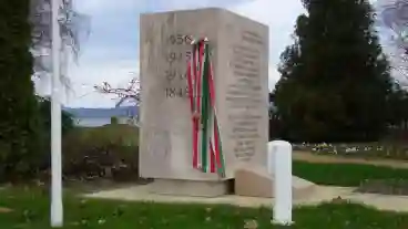 Balatonbereny 56 Os Emlekmu