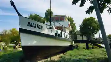 Balatonboglar Balaton Csavargozos 1