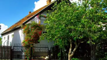 Balatonfenyves Mary Apartman 1