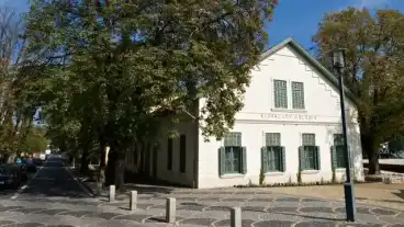 Balatonfured Kisfaludy Galeria