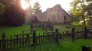 Balatonlelle Radpusztai Romtemplom 1