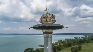 Balatonvilagos Milleniumi Szent Korona Emlekmu