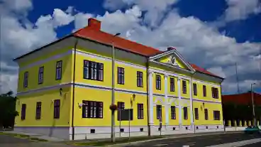 Balmazujvaros Semsey Kastely