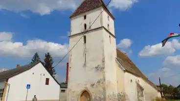 Berhida Szent Kereszt Templom