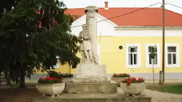 Besenyotelek Vilahaborus Emlekmu 1