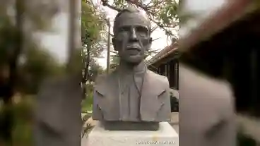 Biharugra Szabo Pal Szobor 01