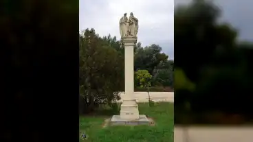 Bosarkany Szent Csalad Szobor