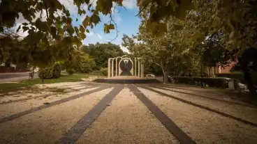 Budakeszi Himnusz Szobor 1