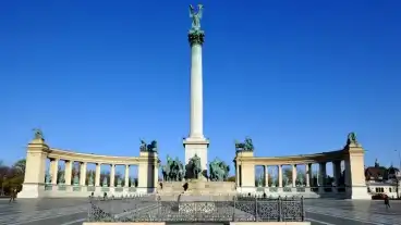 Budapest Hosok Tere 1