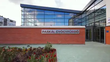 Budapest Paskal Furdo 1