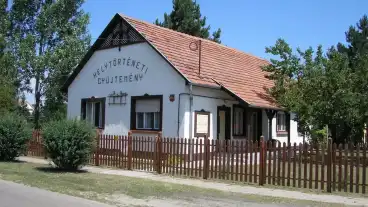 Bugac Helytorteneti Gyujtemeny