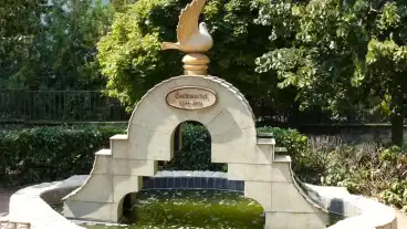 Csaszartoltes Galambos Kut