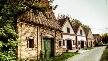 Csaszartoltes Pincesor 1