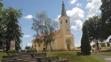 Csehmindszent Templom 1