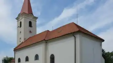 Csenye Katolikus Templom