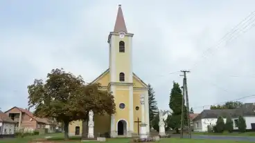 Csipkerek Szent Anna Templom