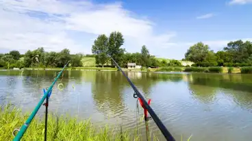 Csolnok Horgaszto 01