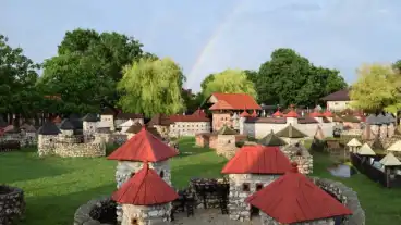 Ötödjére is Guiness-rekorder lett a dinnyési Várpark