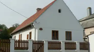 Dunaszentmiklos Tajhaz