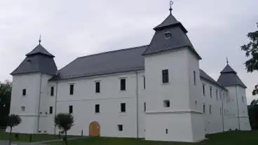 Egervari Varkastely 1