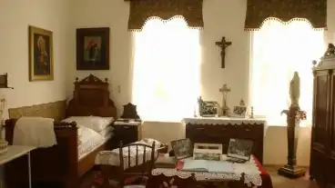 Elek Nemet Kozossegi Haz