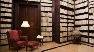 Esztergomi Foszekesegyhazi Konyvtar 1