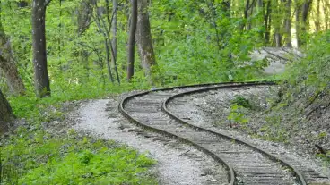 Felsotarkany Voros Ko Forras 1