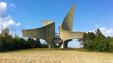 Felszabadulasi Emlekmu 1