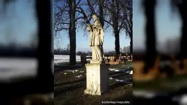 Gyaloka Szt Janos Szobor