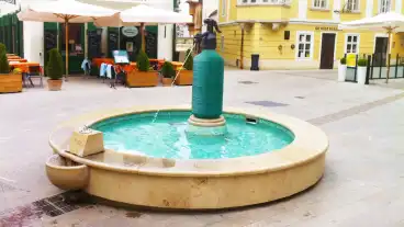 Gyor Jedlik Csobogo 1