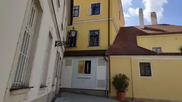 Gyor Triangulum Galeria