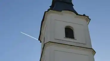 Gyure Reformatus Templom 01